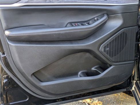 Certified 2023 Jeep Grand Cherokee L Limited w/ Black Appearance Package image 11