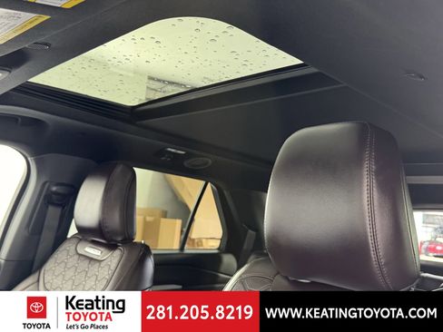 Used 2025 Ford Explorer Platinum w/ LUX Leather Package image 20