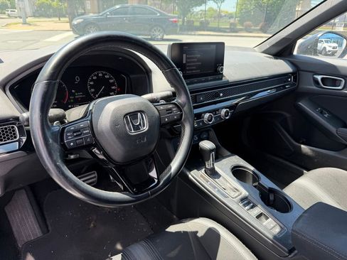 Used 2023 Honda Civic Sport image 6