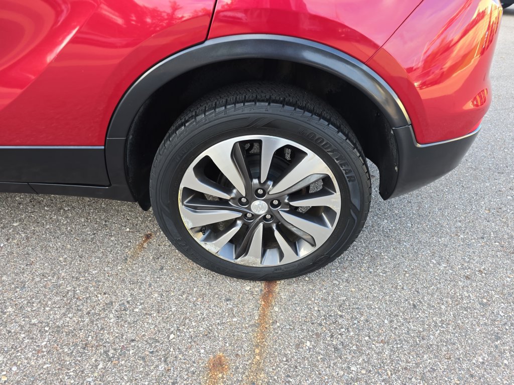 Used 2017 Buick Encore Essence AWD/4WD image 37