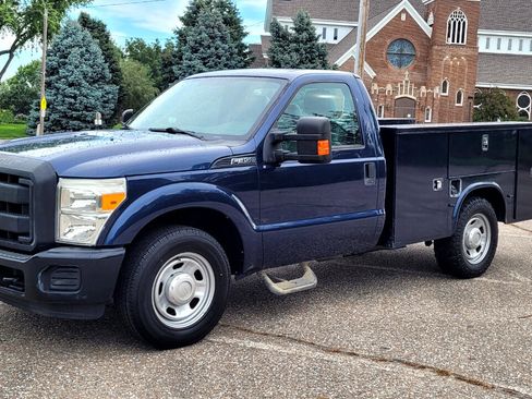 Used 2015 Ford F350 XL image 2