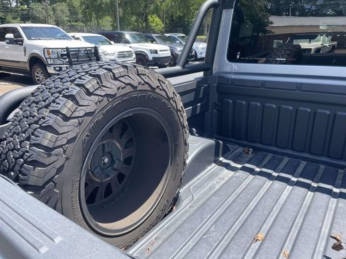 Used 2024 INEOS Grenadier AWD/4WD image 10