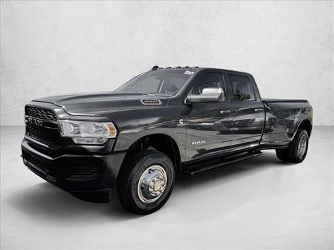 Used 2020 RAM 3500 Tradesman w/ Max Tow Package image 1