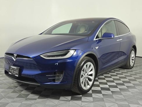 Used 2016 Tesla Model X 75D AWD/4WD image 3