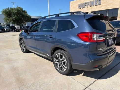 Used 2023 Subaru Ascent Limited w/ Technology Package AWD/4WD image 6