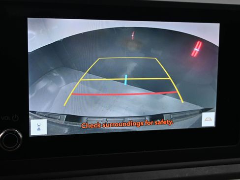 Used 2025 Toyota Tacoma SR image 13