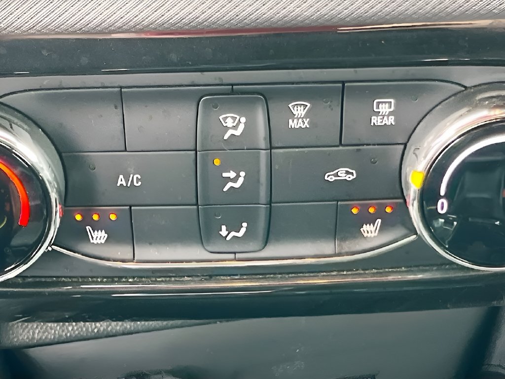 Used 2024 Chevrolet TrailBlazer ACTIV w/ Driver Confidence Package AWD/4WD image 19