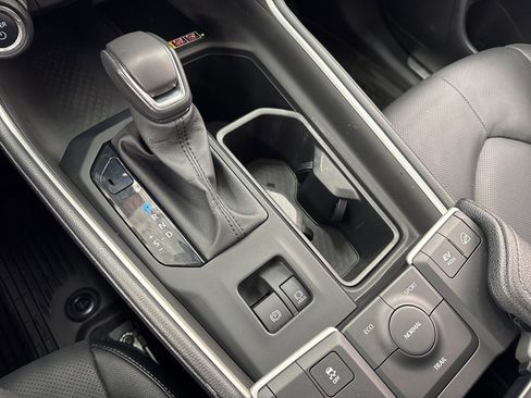 Certified 2024 Toyota Grand Highlander Limited image 28