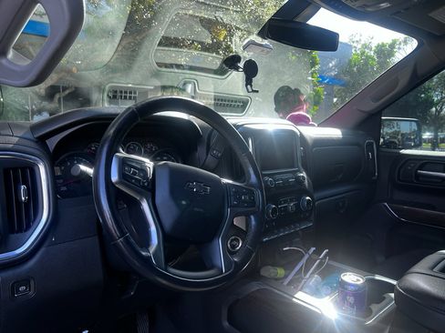 Used 2021 Chevrolet Silverado 1500 RST w/ Z71 Off-Road Package image 6