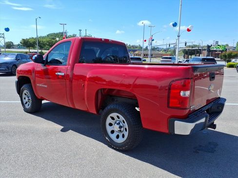 Used 2012 Chevrolet Silverado 1500 W/T RWD image 3
