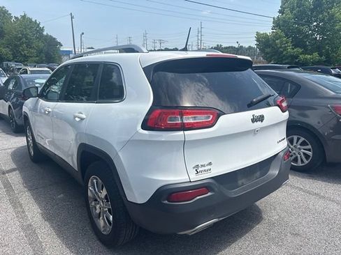 Used 2016 Jeep Cherokee Limited AWD/4WD image 6