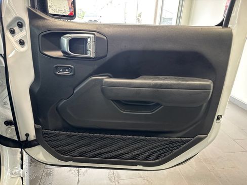 Used 2025 Jeep Wrangler Unlimited Sport AWD/4WD image 51