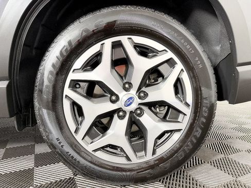Used 2019 Subaru Forester Premium AWD/4WD image 25