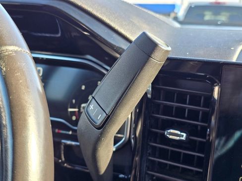 Used 2023 GMC Sierra 1500 SLE image 37