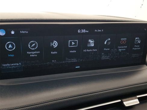 Used 2023 Genesis GV70 2.5T w/ Sport Prestige Package image 18