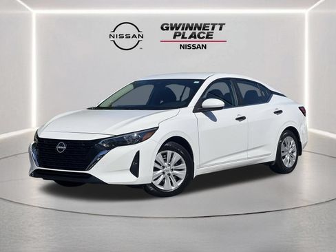 Used 2025 Nissan Sentra S FWD image 1