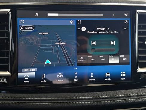 New 2026 Chrysler Pacifica Limited w/ S Appearance Package image 12