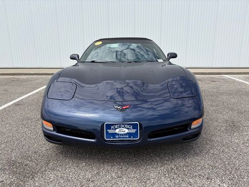 Used 2000 Chevrolet Corvette Convertible w/ Memory Pkg RWD image 9