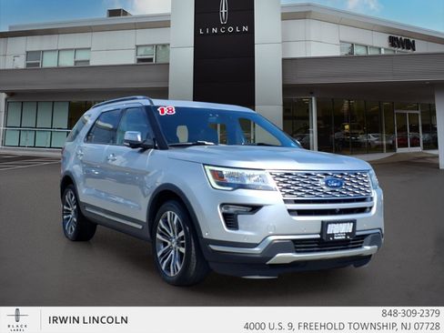 Used 2018 Ford Explorer Platinum AWD/4WD image 2