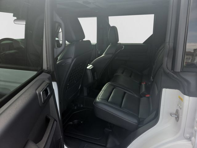 New 2026 Ford Bronco Badlands w/ Black Appearance Package AWD/4WD image 9