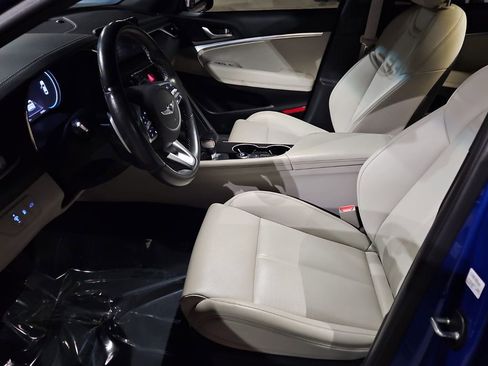 Used 2022 Genesis G70 2.0T image 11