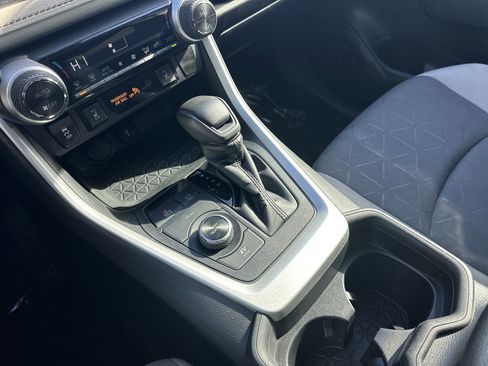 Used 2021 Toyota RAV4 XLE image 26