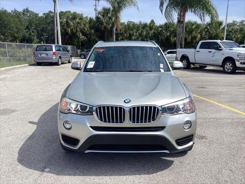 Used 2017 BMW X3 sDrive28i RWD image 3