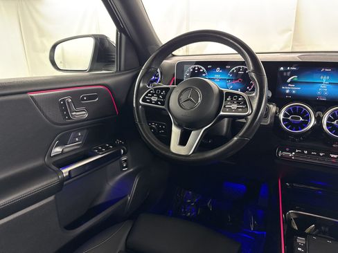 Certified 2021 Mercedes-Benz GLB 250 image 28