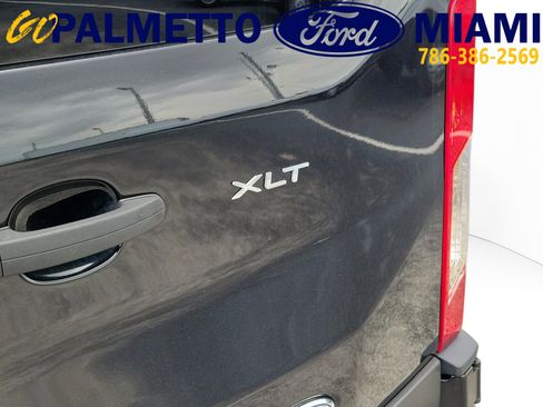 Used 2023 Ford Transit 350 XLT RWD image 7