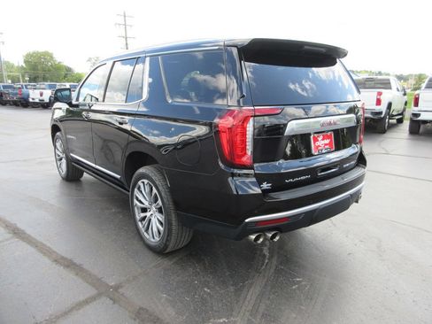Used 2021 GMC Yukon Denali w/ Denali Premium Package AWD/4WD image 8