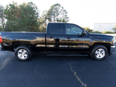 Used 2018 Chevrolet Silverado 1500 LT w/ All Star Edition image 2