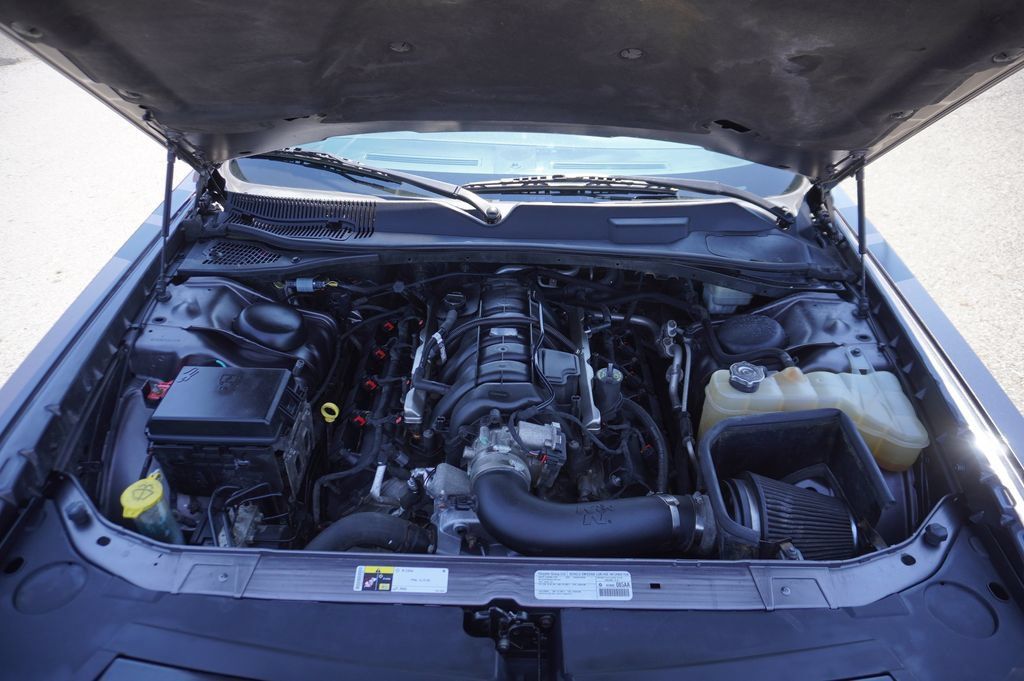 Used 2014 Dodge Challenger R/T Plus RWD image 30