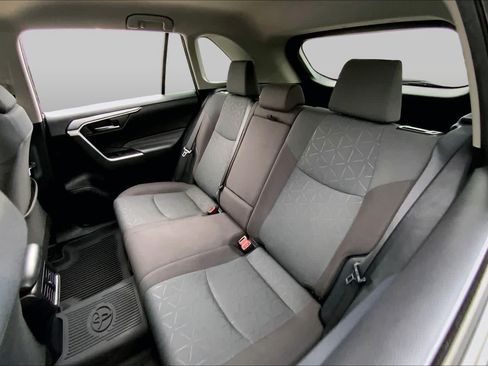 Used 2024 Toyota RAV4 XLE FWD image 20