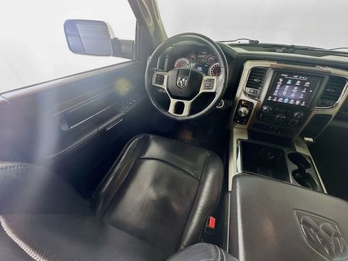 Used 2015 RAM 1500 Laramie w/ Convenience Group image 9