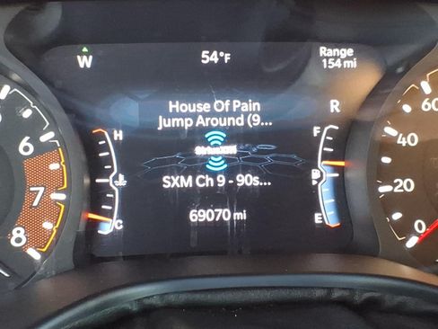 Used 2024 Jeep Compass Latitude AWD/4WD image 18