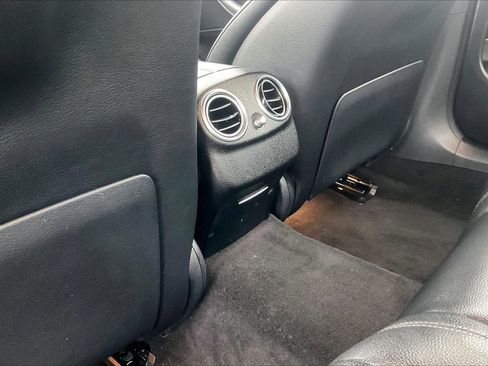 Used 2019 Mercedes-Benz E 300 w/ Premium 1 Package image 31