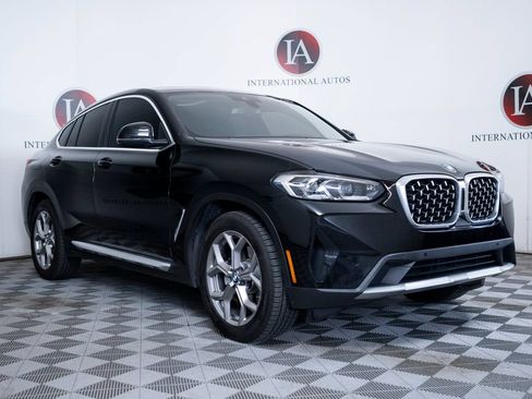 Used 2022 BMW X4 xDrive30i w/ Premium Package 2 AWD/4WD image 1