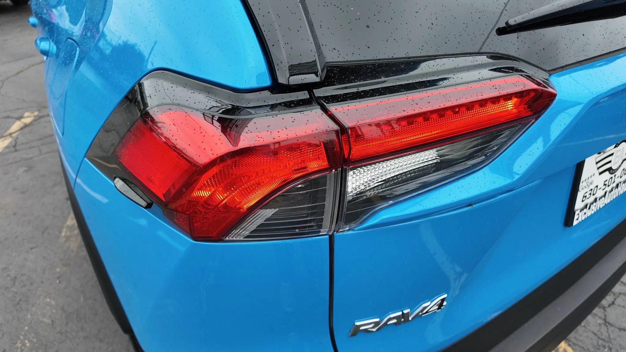 Used 2021 Toyota RAV4 XLE w/ Convenience Package AWD/4WD image 14