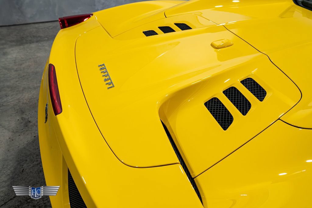Used 2015 Ferrari 458 Spider RWD image 39