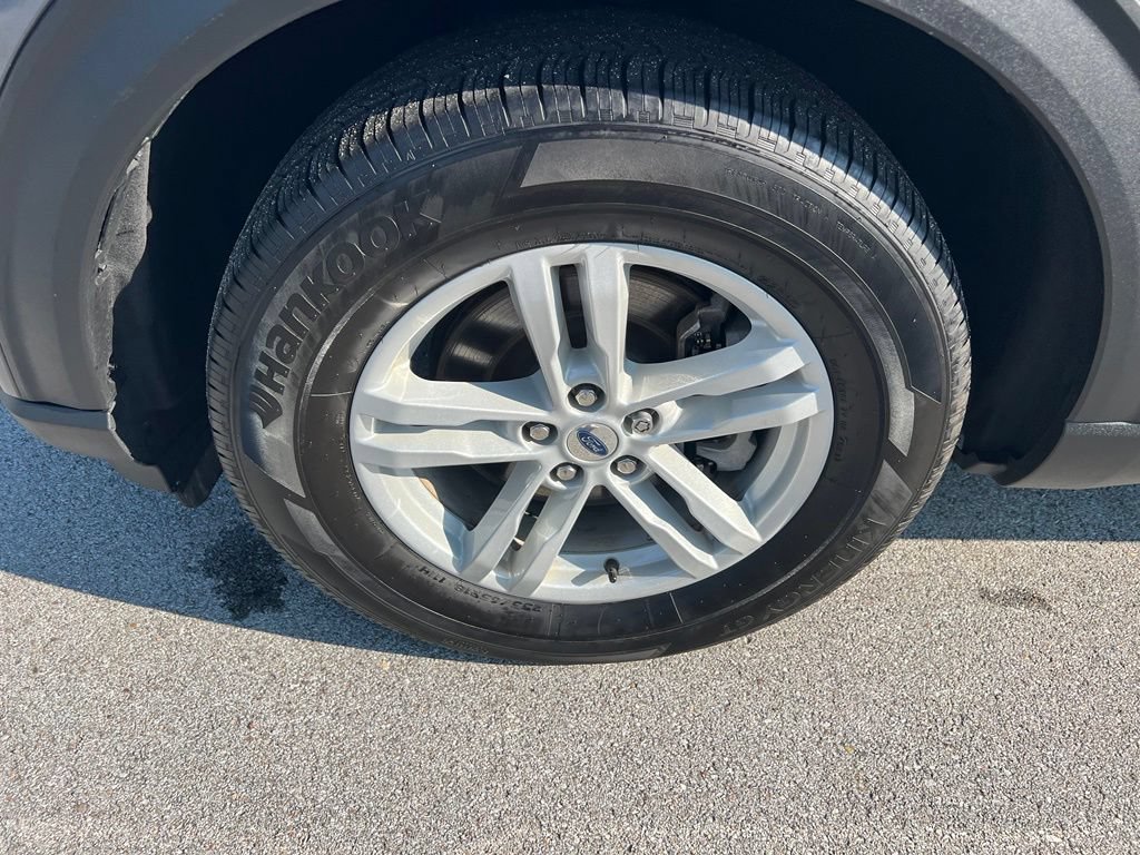Used 2024 Ford Explorer XLT AWD/4WD image 13