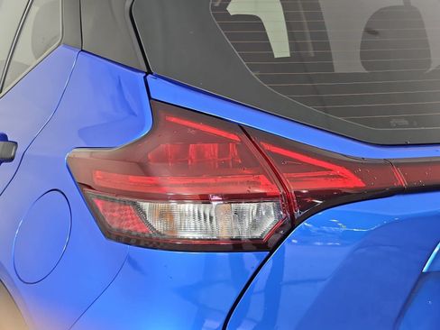 Used 2023 Nissan Kicks S FWD image 28