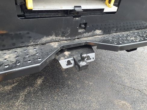 Used 2021 Ford E-350 and Econoline 350 Super Duty image 16