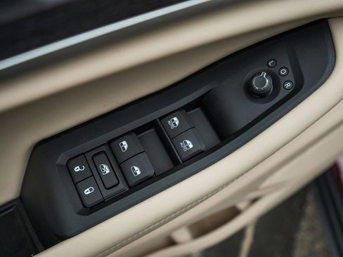 New 2025 Jeep Grand Cherokee Limited w/ Trailer Tow Package image 16