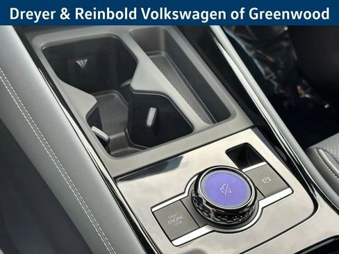 New 2026 Volkswagen Tiguan SEL R-Line image 21