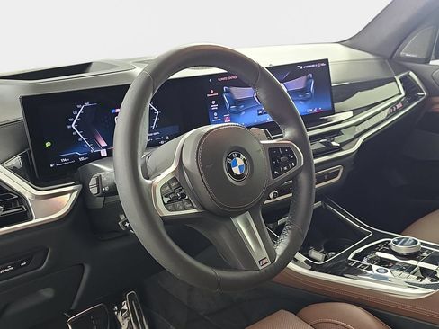 Used 2025 BMW X5 xDrive40i w/ Executive Package AWD/4WD image 16