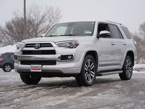 Used 2021 Toyota 4Runner Limited image 7