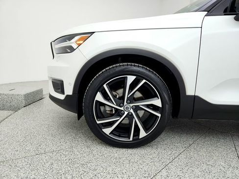 Used 2021 Volvo XC40 T5 R-Design w/ Protection Package Premier image 26