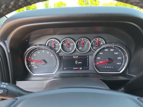 Used 2020 Chevrolet Silverado 1500 LT Trail Boss AWD/4WD image 26