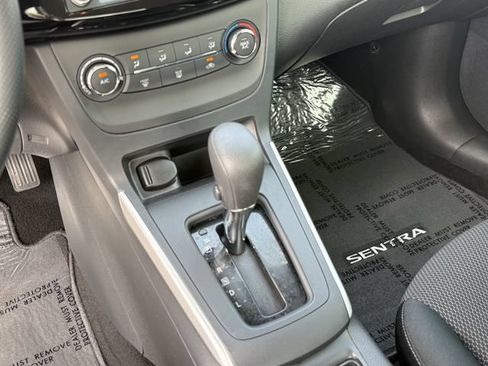 Used 2019 Nissan Sentra S FWD image 17