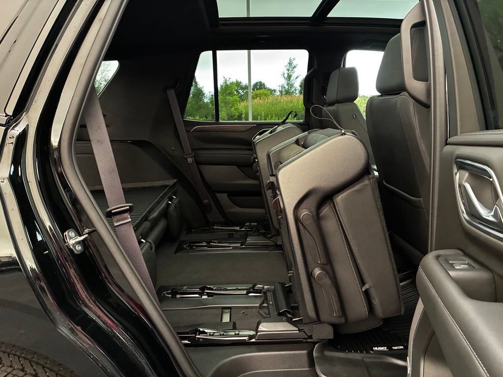 Used 2023 Chevrolet Tahoe Z71 w/ Z71 Off-Road Package AWD/4WD image 34